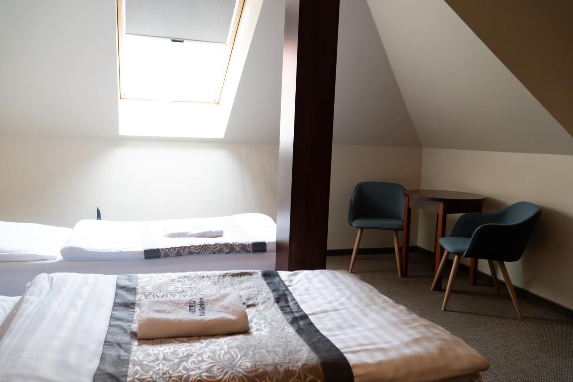 Nad Borkiem Hotel Kosarzyn  Ngoại thất bức ảnh