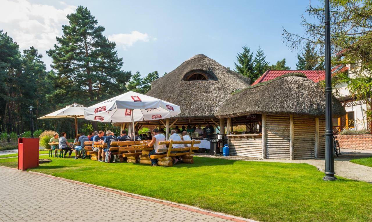 Nad Borkiem Hotel Kosarzyn  Ngoại thất bức ảnh